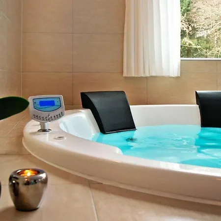 Henne Sleeps 18 Pool Wifi Nyaraló Henne Strand